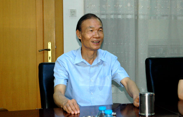 溧陽市代市長蘇江華來江蘇上上電纜集團(tuán)指導(dǎo)工作