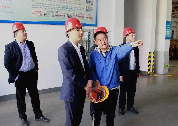 2018年4月9日，宣城市委常委、常務(wù)副市長(zhǎng)汪謙慎來(lái)上上電纜參觀考察