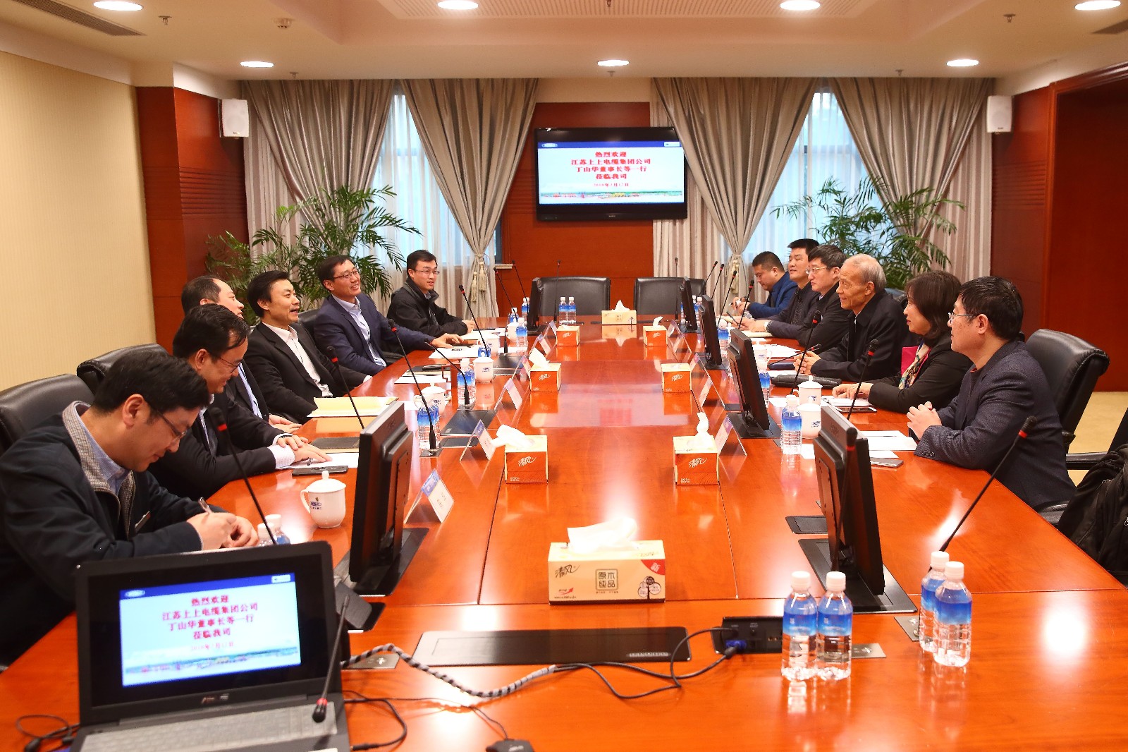 丁山華與振華重工朱連宇董事長會晤