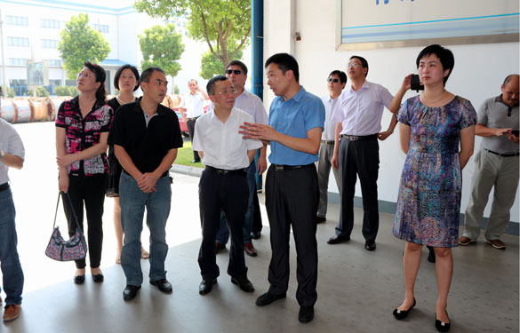 衢州市委常委、衢州綠色產業集聚區黨工委書記傅根友一行來上上考察