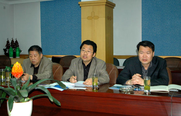 14573514686918308KQI.jpg DSC_0008000.jpg