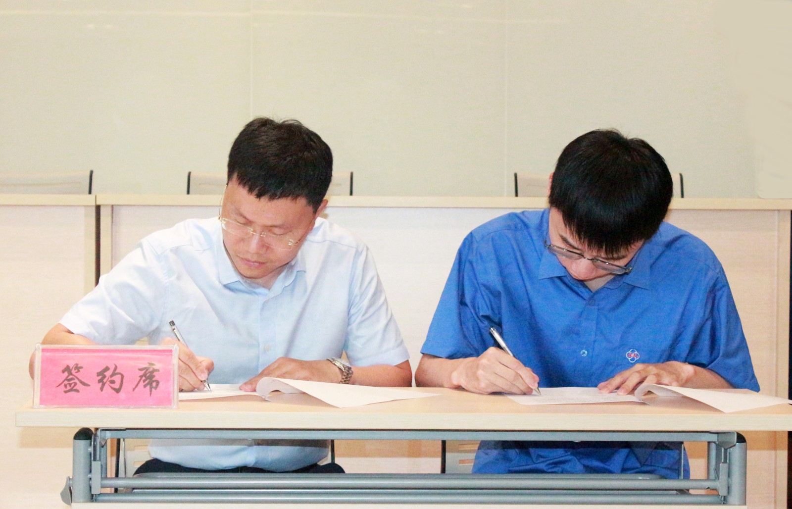 1689934936719010J2W1.jpg 1689934936719010J2W1.jpg