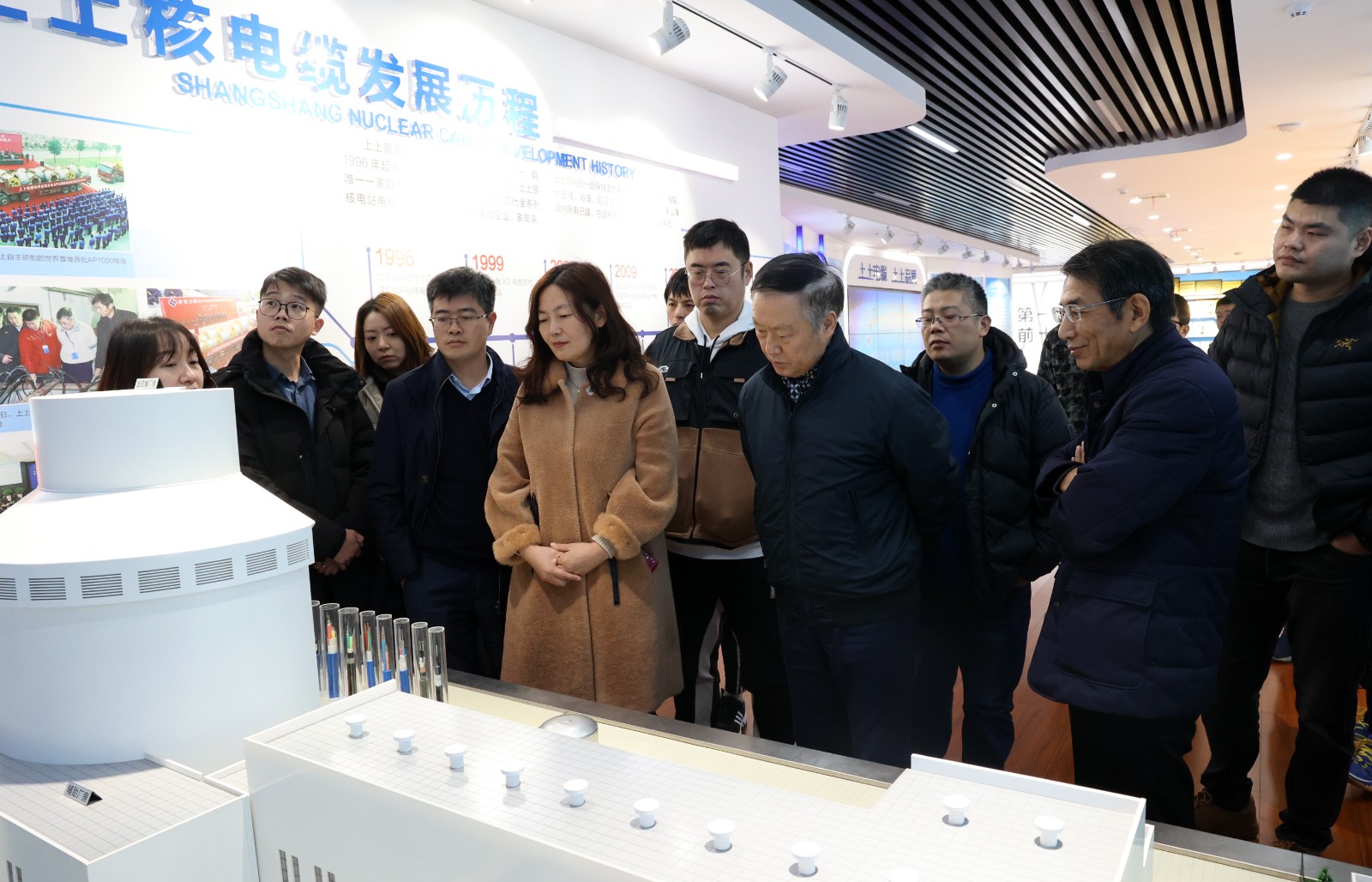 17048488367332527BkC.jpg 17048488367332527BkC.jpg