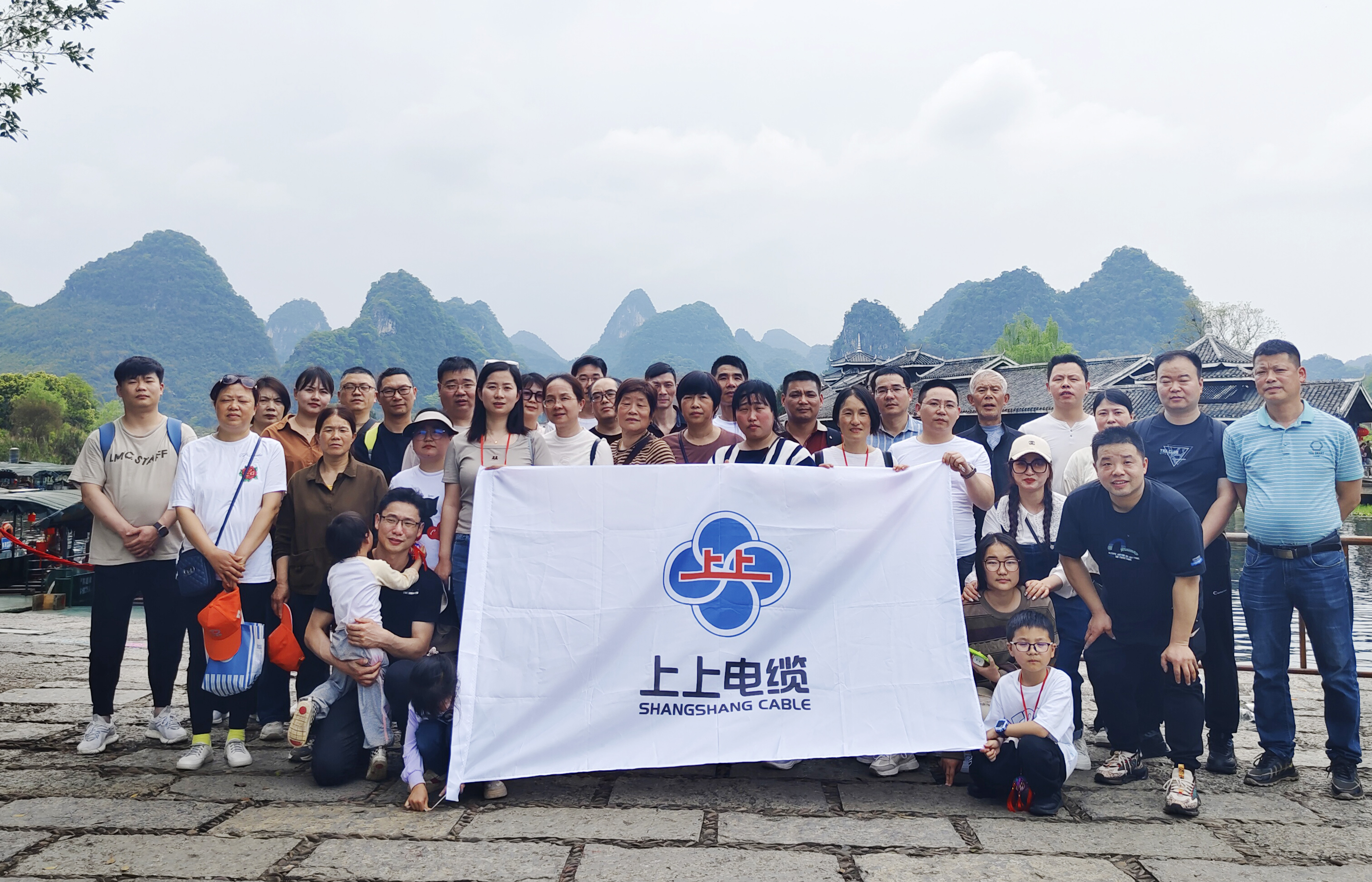 1712135407809279z1j4.jpg 1712135407809279z1j4.jpg