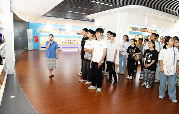 1724716632914780b338.jpg 3.jpg